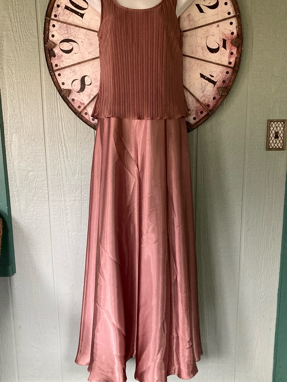 Cachet size 8 shiny copper rose sleeveless formal maxi gown with adorned jacket